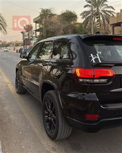 جیپ گراند شیرۆکی